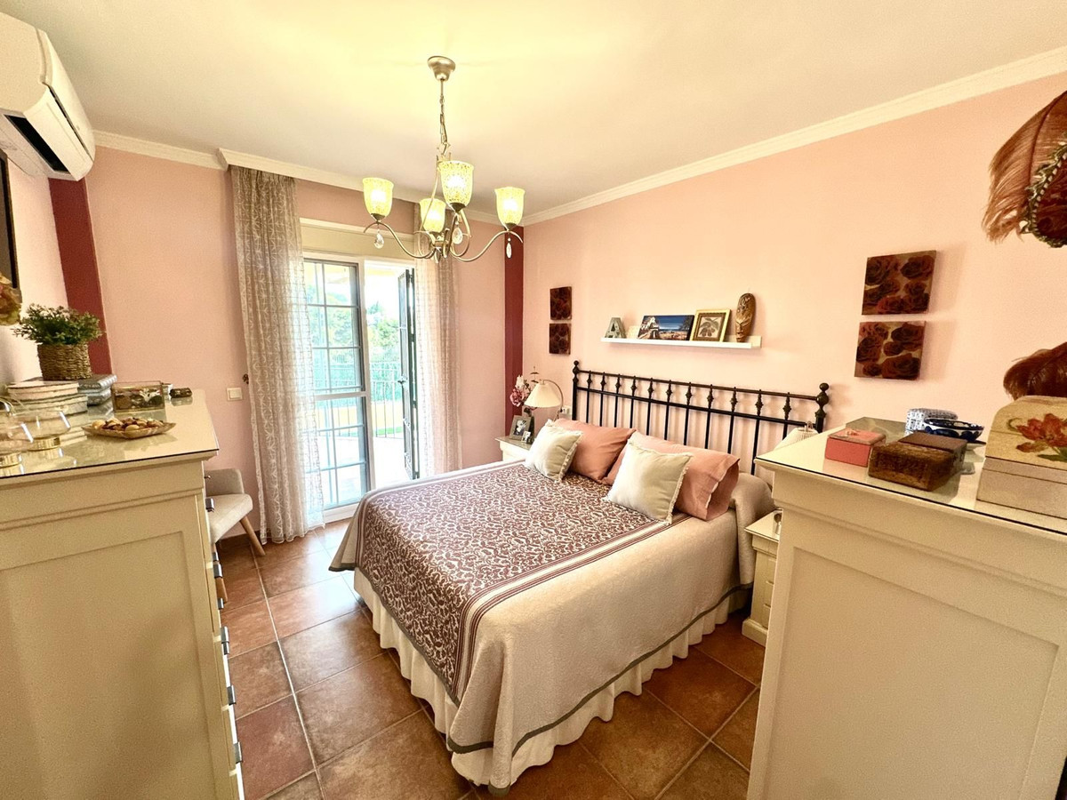 0225541af1d6937b770874196ec0681e - 35