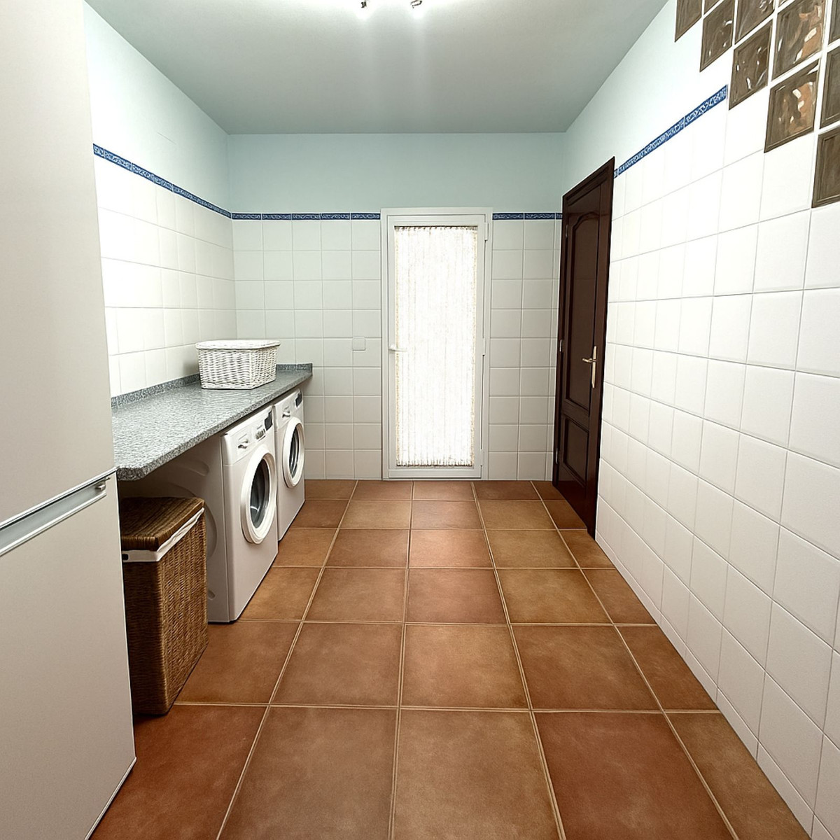 0225541af1d6937b770874196ec0681e - 47