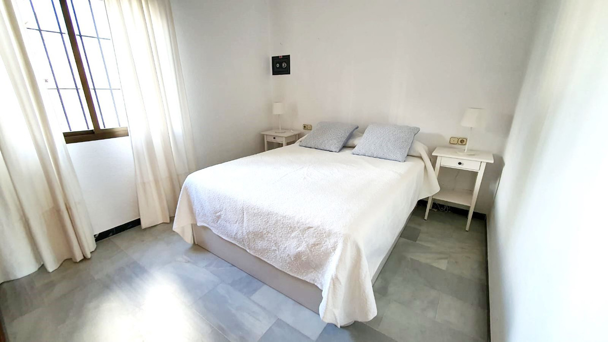 023a5cf46981818de01a3b573b0d8225 - 13