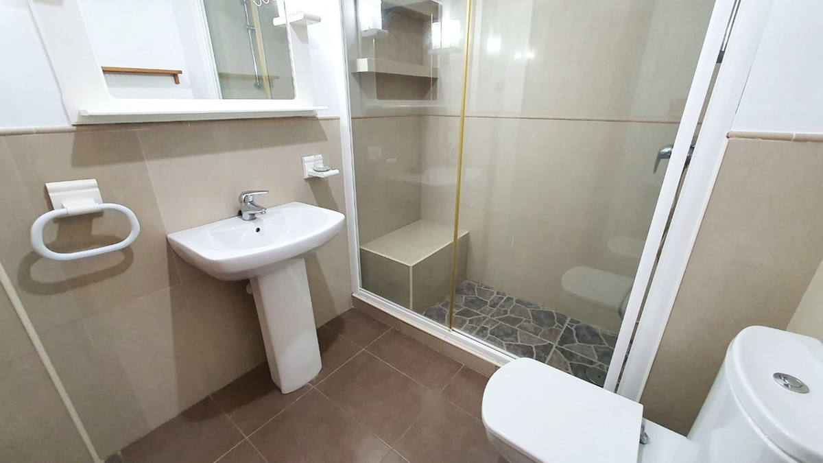 023a5cf46981818de01a3b573b0d8225 - 14