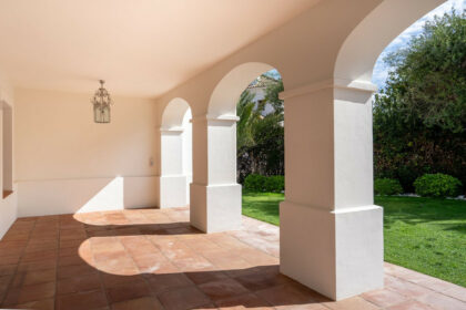 024bd6d30f59fc74e687b0d0d96b9199 - 12