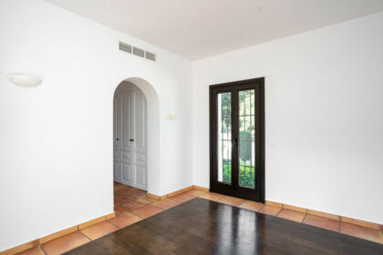 024bd6d30f59fc74e687b0d0d96b9199 - 25