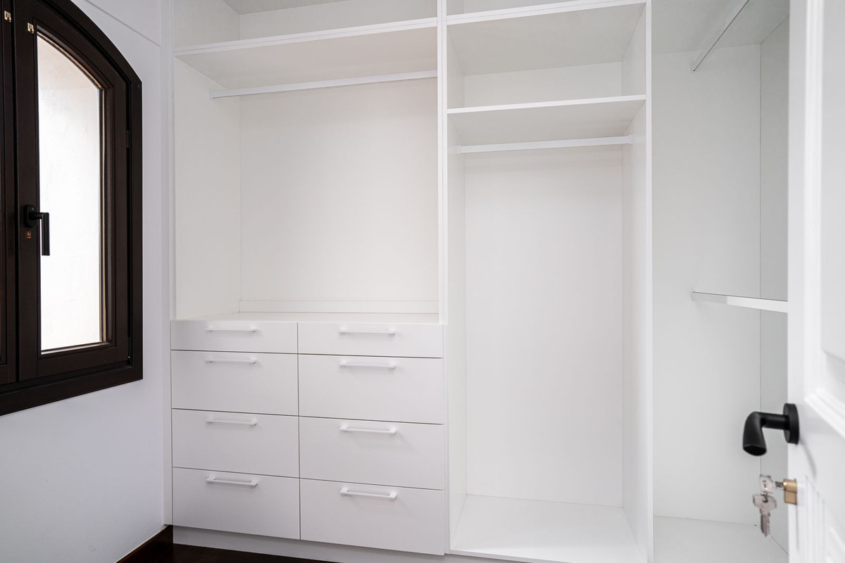 024bd6d30f59fc74e687b0d0d96b9199 - 31