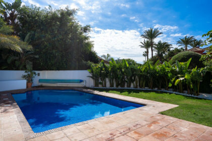 024bd6d30f59fc74e687b0d0d96b9199 - 49