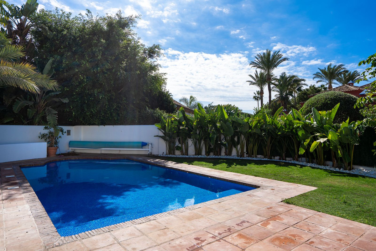 024bd6d30f59fc74e687b0d0d96b9199 - 49