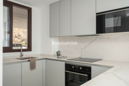 025fefa628e46501f8e3ab369cee48db - 10