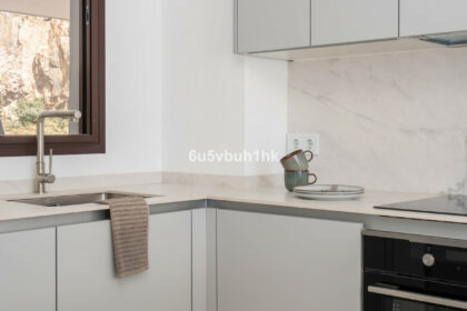 025fefa628e46501f8e3ab369cee48db - 11