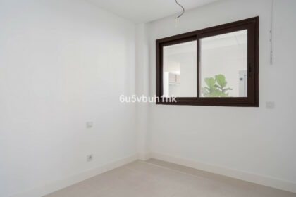 025fefa628e46501f8e3ab369cee48db - 16