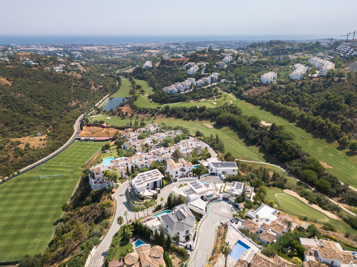 02a61004dc52efbdfebc3a8f6c82b9d3 - 5