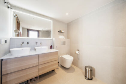 02ebd14ecfeb2f5c45c8ed69c988f765 - 26