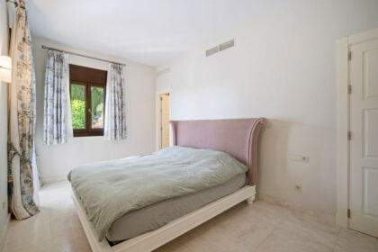 03197de312acb4f4a8c206b41675216a - 21