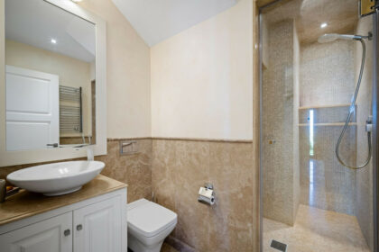 03197de312acb4f4a8c206b41675216a - 22