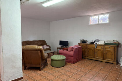 03a29de384adbec3a74a6831db1c3c74 - 24