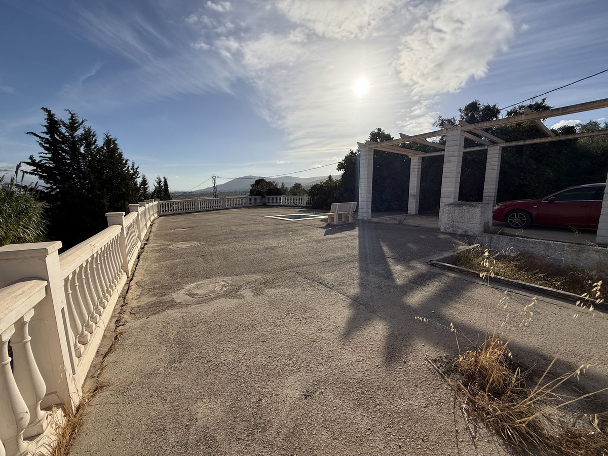 03a29de384adbec3a74a6831db1c3c74 - 34