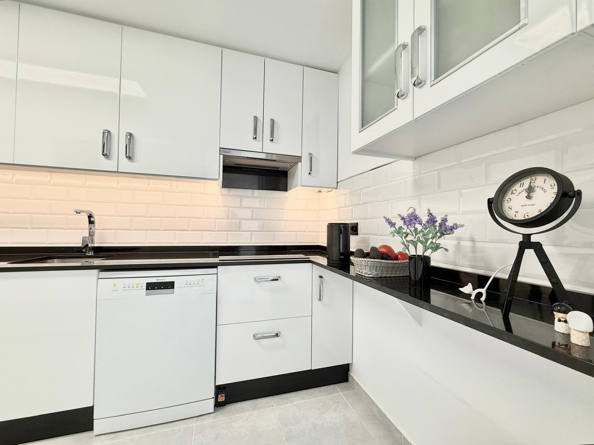 03e546354f4d0c80e716a8d1f4c31c44 - 3