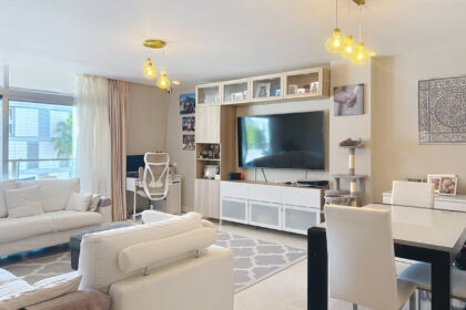 0400b66801b1a493383c4844ff52d0b1 - 9