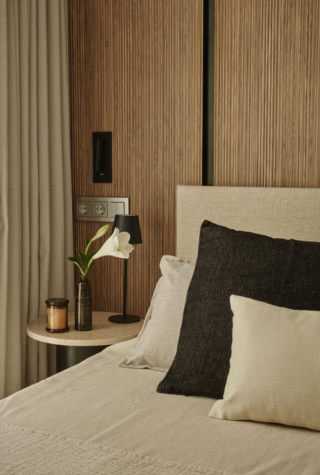 0404de04e900c77f260ae52bb5911e52 - 12