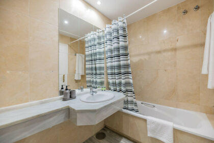 04372a87c97fc8fca194962a84823a67 - 21