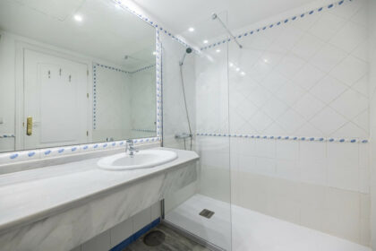 04372a87c97fc8fca194962a84823a67 - 32