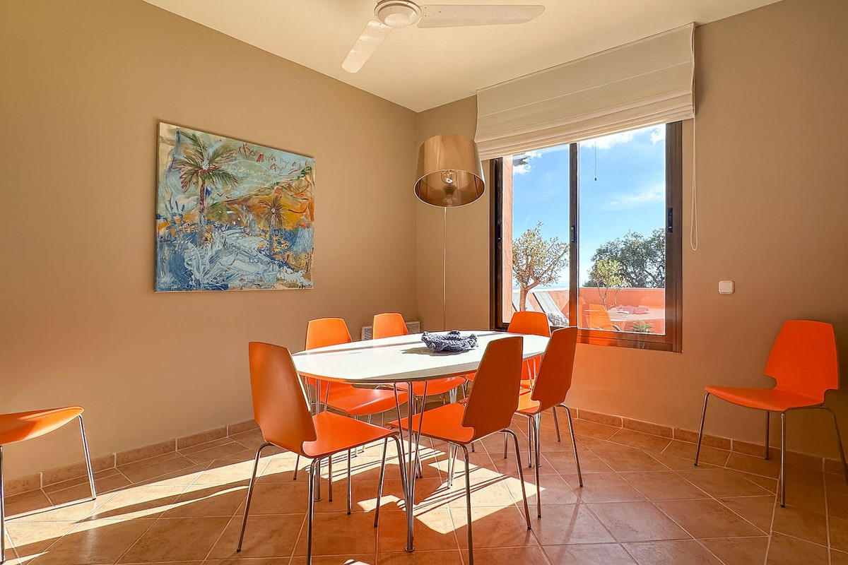 043c7660d0460578a518070483a773ee - 13