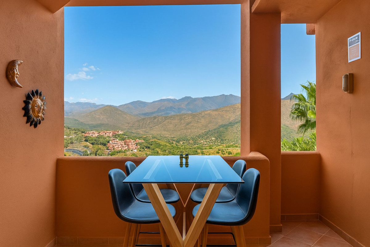 043c7660d0460578a518070483a773ee - 30