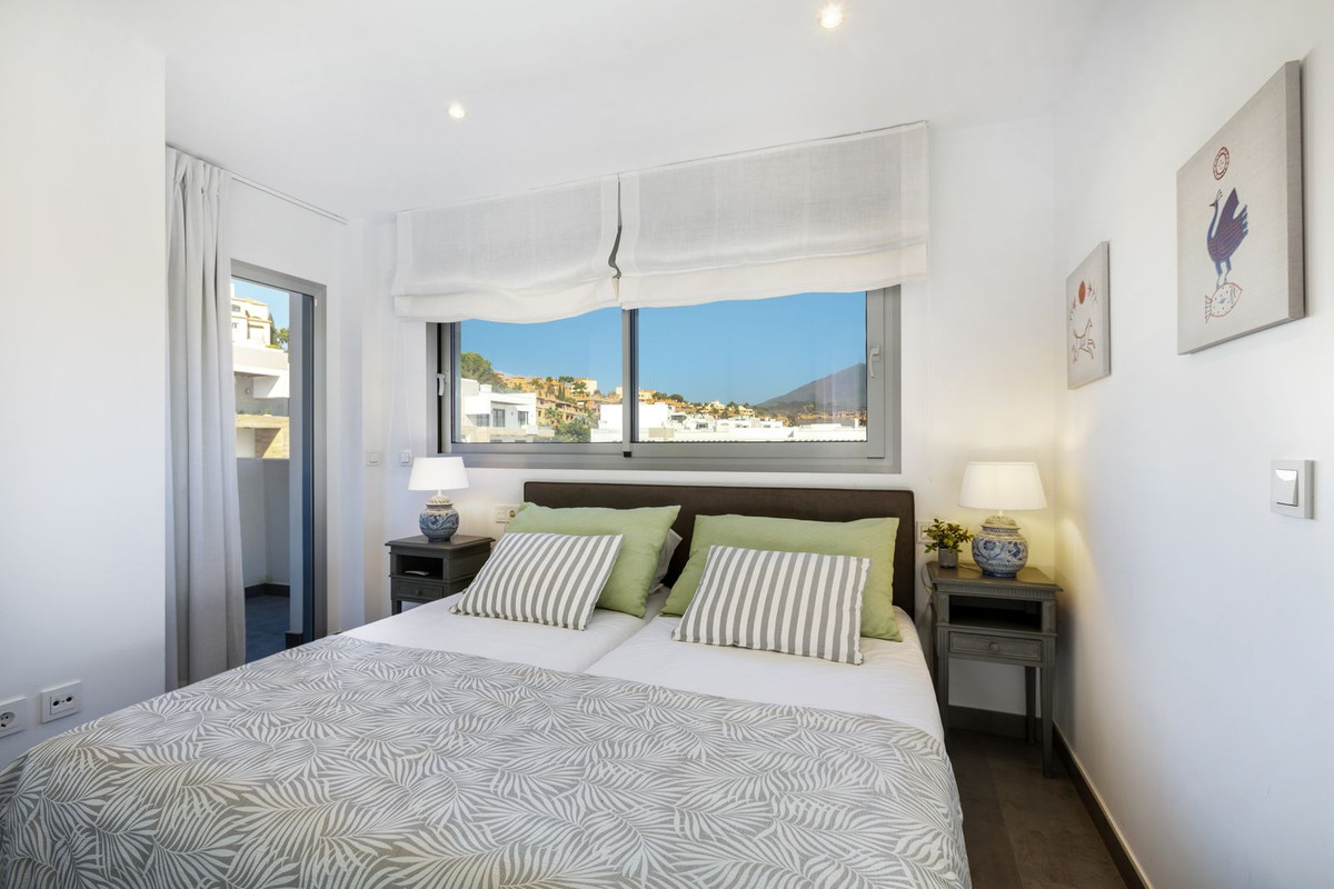 048215d9f452b2e01a9462cc436f5068 - 10