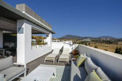 048215d9f452b2e01a9462cc436f5068 - 15