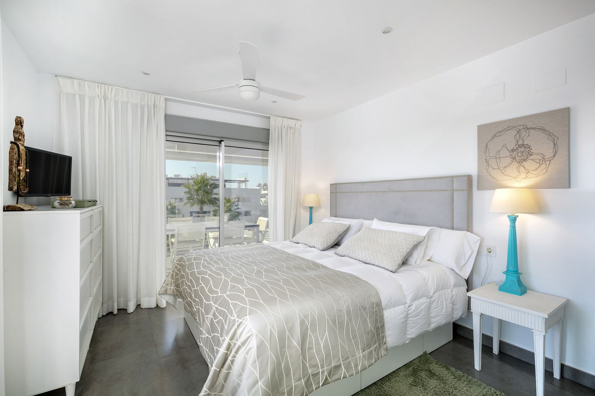 048215d9f452b2e01a9462cc436f5068 - 7