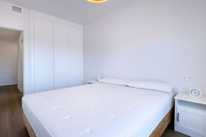 049444f0462449f7bc8a2ef9536acd76 - 12