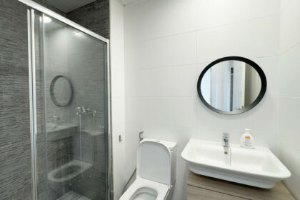 049444f0462449f7bc8a2ef9536acd76 - 13