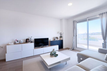 049444f0462449f7bc8a2ef9536acd76 - 3