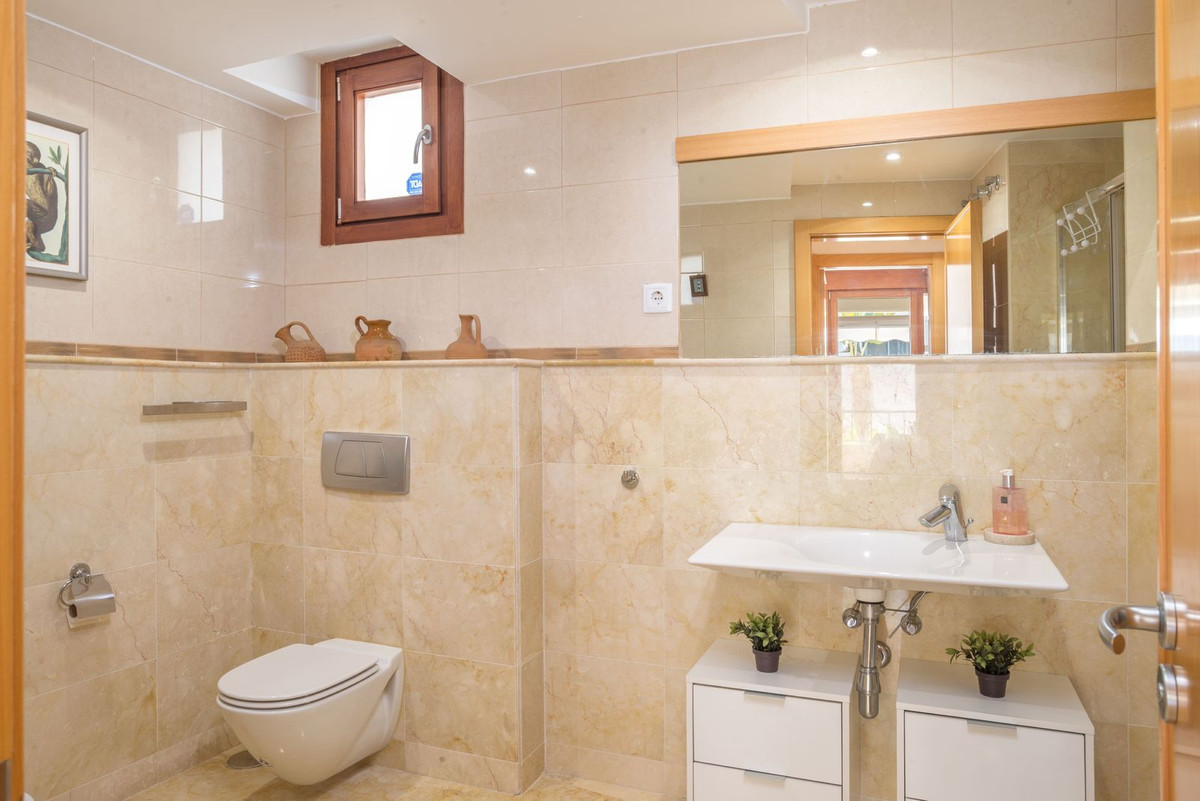 04af89005da2f67663388f24b7c289af - 20