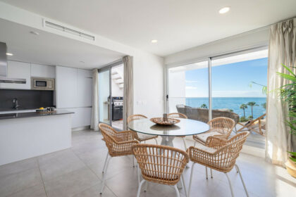 04ee0083a1edb46d3715bd7d8ab9446e - 15