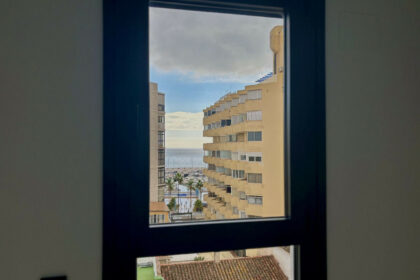 053050be8738256ef9d00e370064e256 - 22