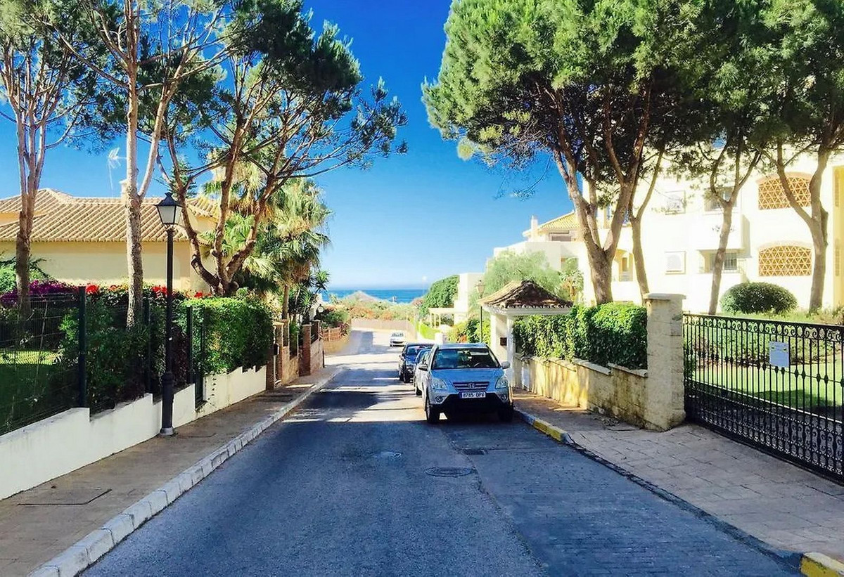 0654ca8fb83a27aef2c2089a860506c0 - 10