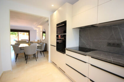 06b247f3e638d1bfb86cdc78a98128b0 - 22