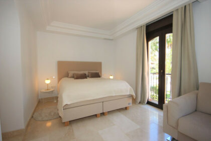 06b247f3e638d1bfb86cdc78a98128b0 - 24