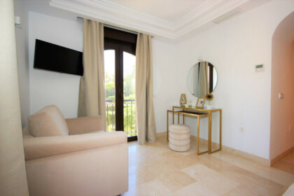 06b247f3e638d1bfb86cdc78a98128b0 - 28