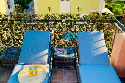 06b247f3e638d1bfb86cdc78a98128b0 - 4