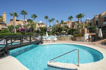 06b247f3e638d1bfb86cdc78a98128b0 - 40