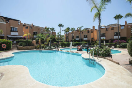 06b247f3e638d1bfb86cdc78a98128b0 - 49