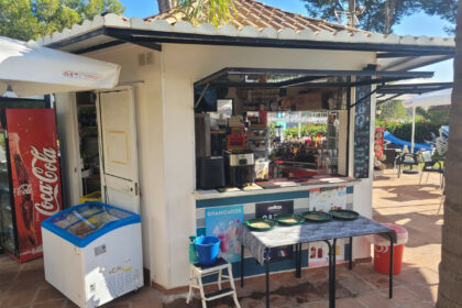 06b860de238aa46a828cee006a931295 - 27