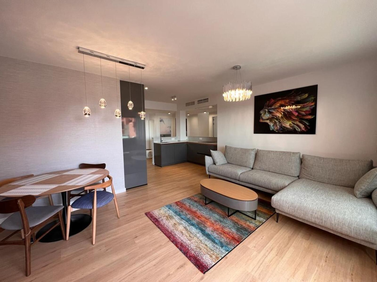 06fc92d0616bcd521bdb70af1bef491a - 19