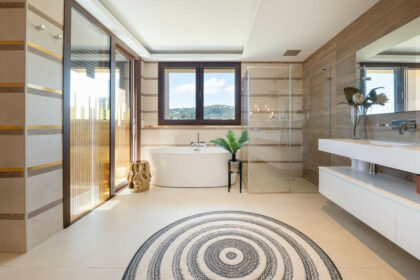 0731565ca28820065a3c70696523863a - 30