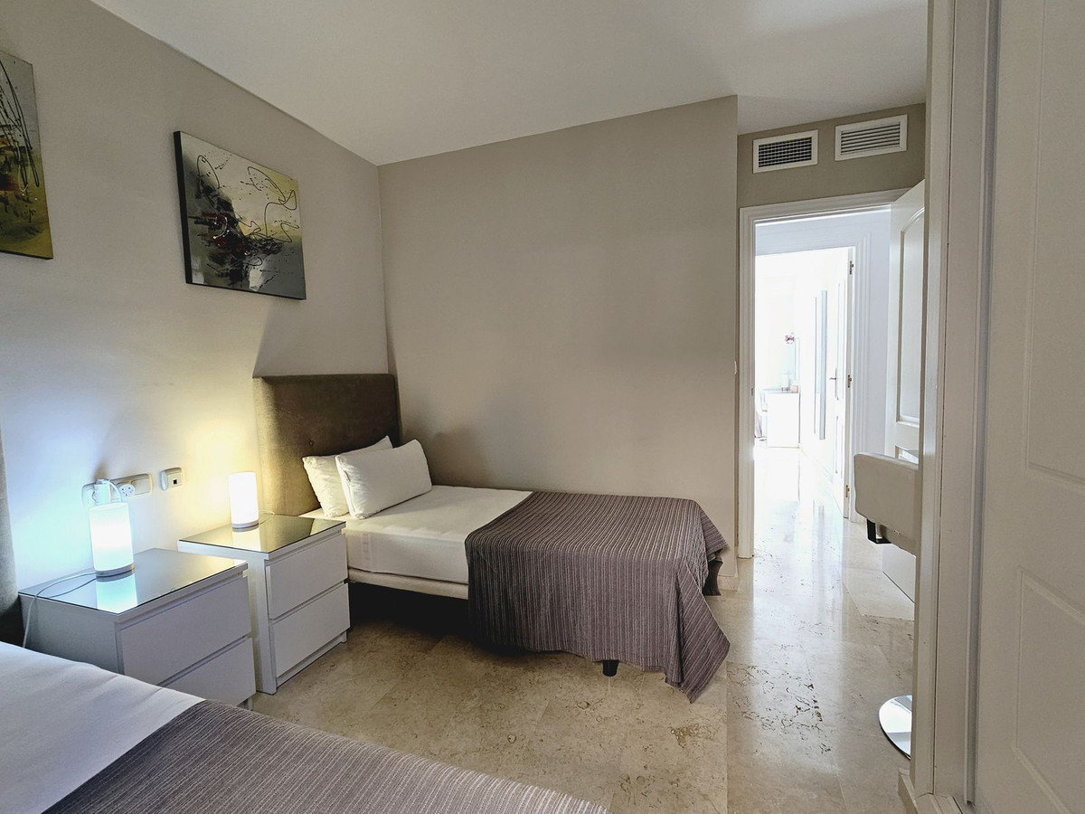 07394005e82b4615abf569d4137664ca - 15