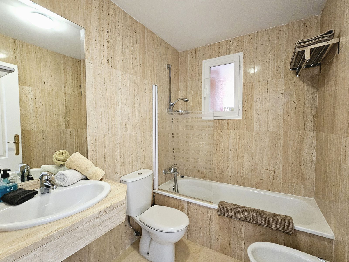 07394005e82b4615abf569d4137664ca - 17