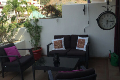 07403a7b6a0f441c763a2baefb1924ff - 20