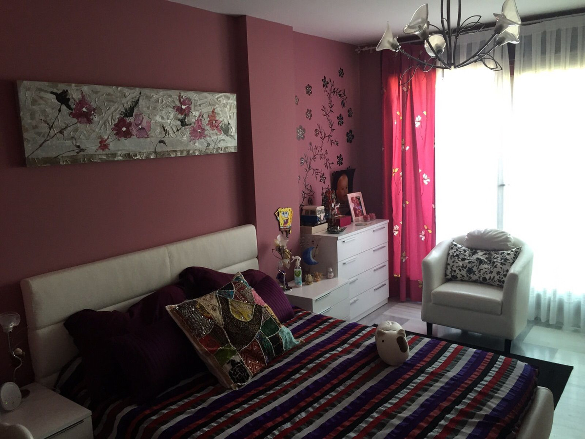 07403a7b6a0f441c763a2baefb1924ff - 25