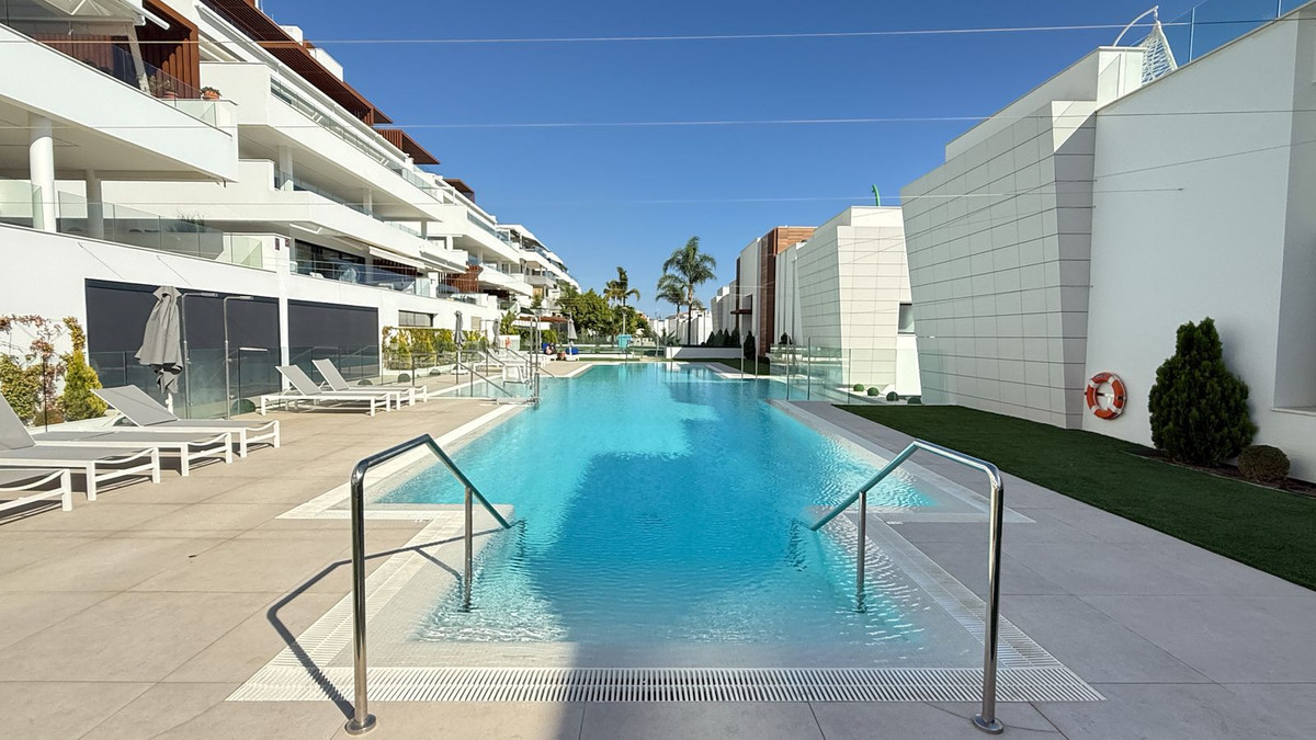 0784677893cf2fe0af4c4e0bdb88e990 - 20