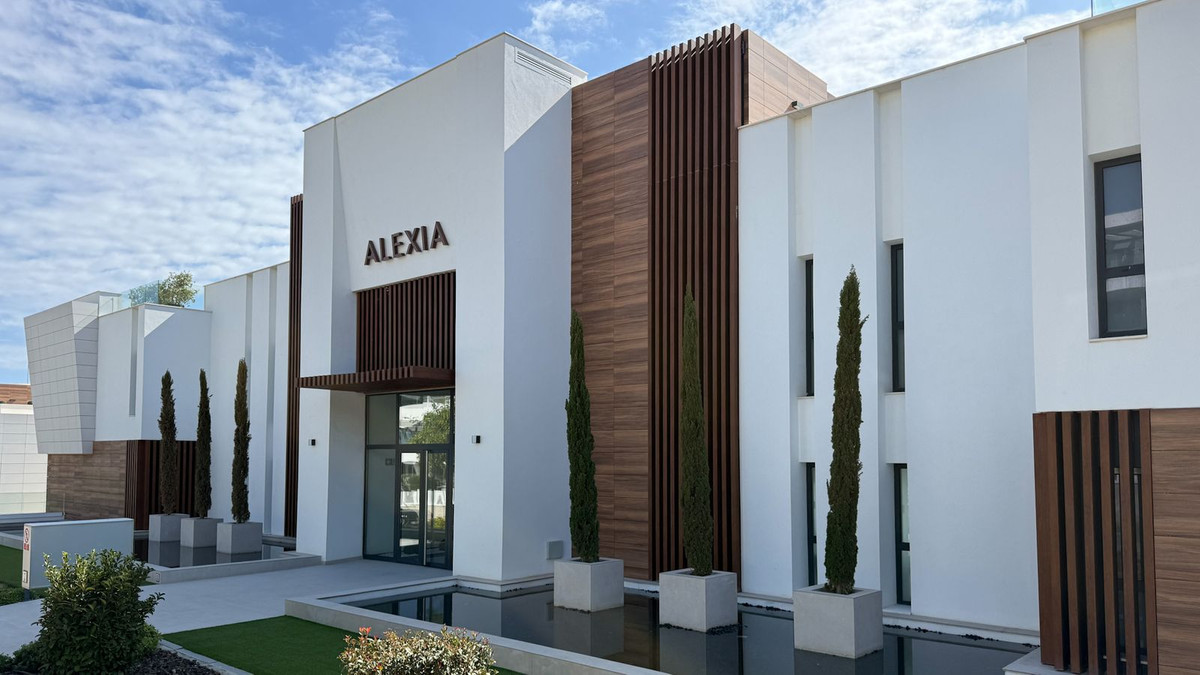 0784677893cf2fe0af4c4e0bdb88e990 - 26